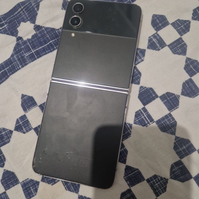 Samsung Galaxy Z Flip 4 256gb