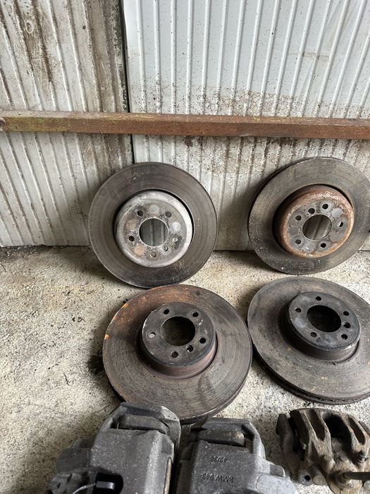 Kit frane BMW Seria 5 E60 E61 535d etrier stanga Dreapta e60 535d 272cp 286cp discuri fata spate 535 E60