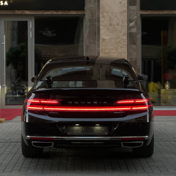 Genesis G90 Hi limousine