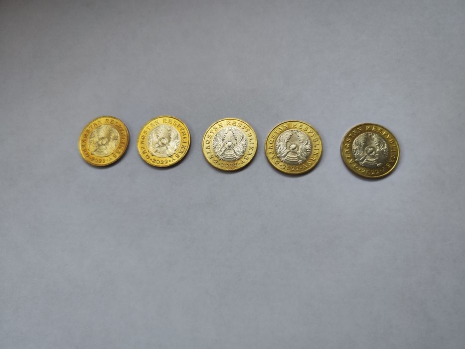Продам коллекционные монеты