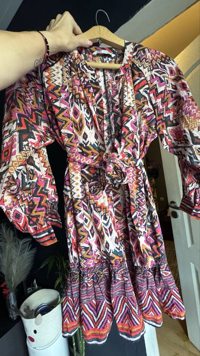 Zara- рокля с дълъг ръкав