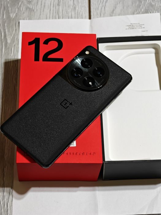 One Plus 12 256 gb Ram 12 5G