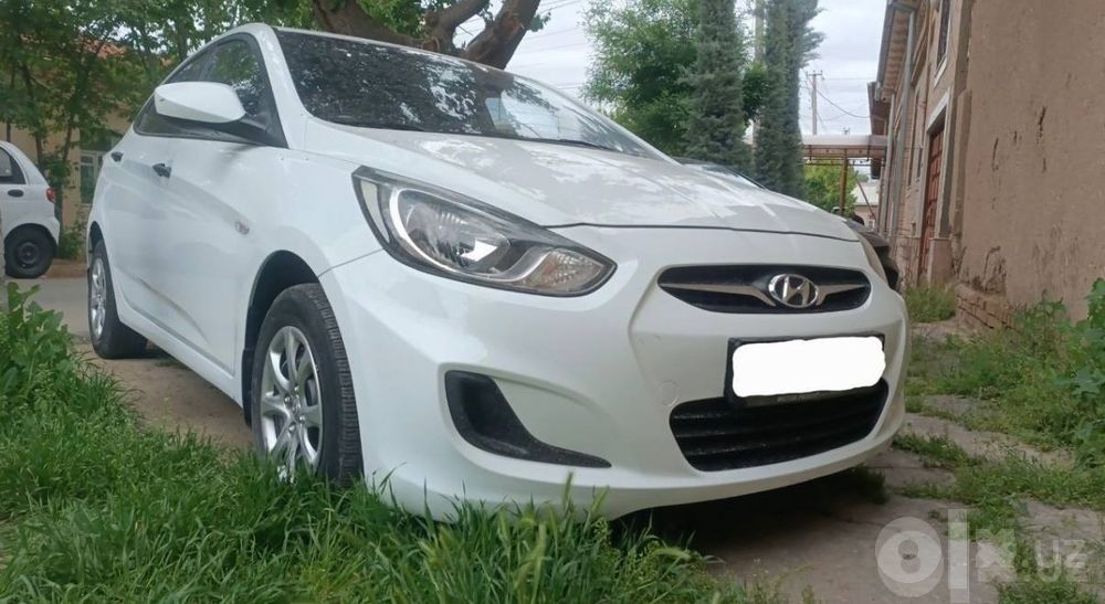 Hyundai accent  сотувда
