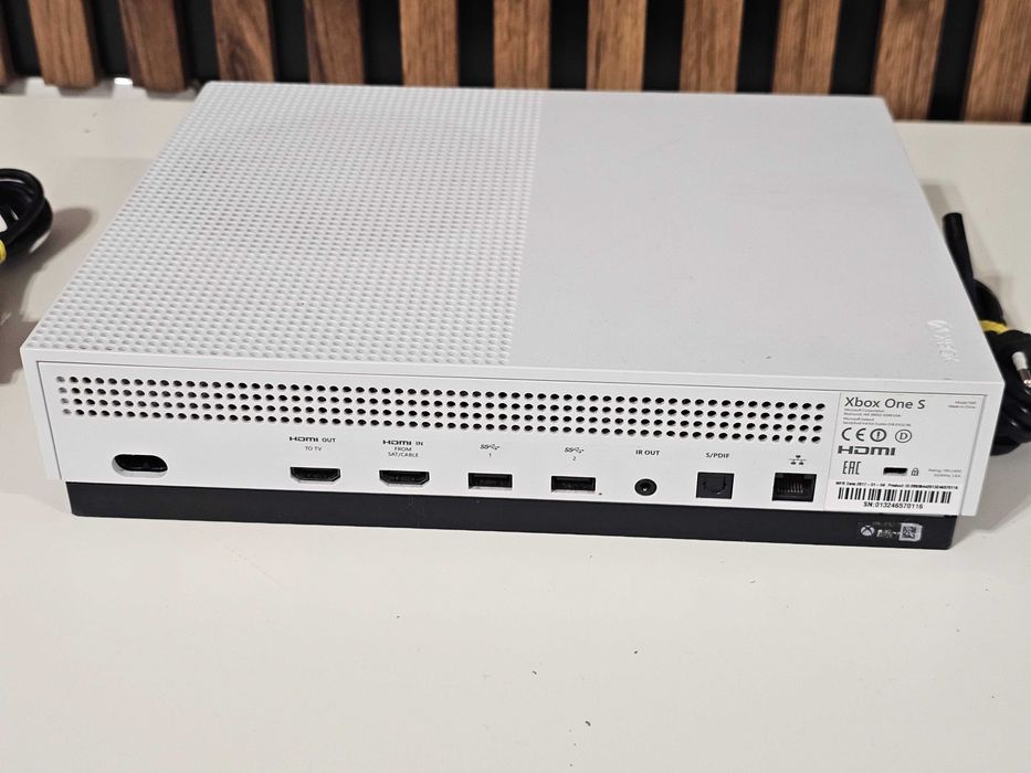 Xbox one S complet 1TB