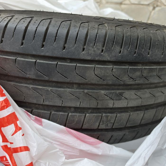 Летни гуми Pirelli Scorpion Seal Inside 235/45 R20. 4 броя. 6 мм грайфер.