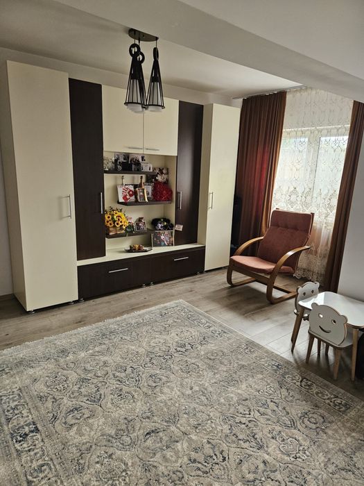 Inchiriez apartament 2 camere