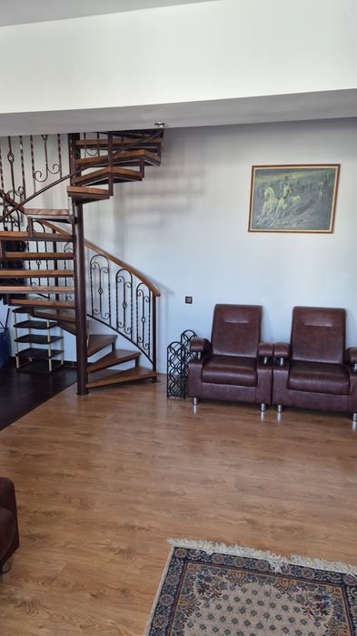 Închiriere apartament 3 camere 60mp.400€+garantie