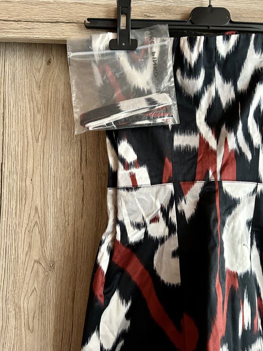 PINKO Нова оригинална къса рокля размерXS