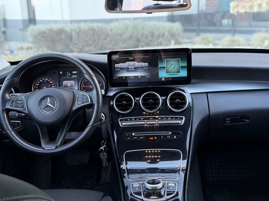 Mercedes-Benz C300 2.2 Hibrid - Impecabila