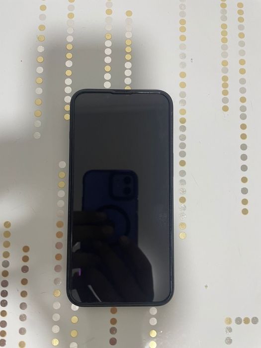 Айфон 13 с гарантией ёмкость 99