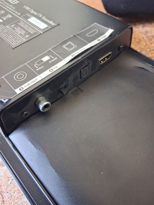 Sound bar  cu subwoofer wireless  KEF v 700