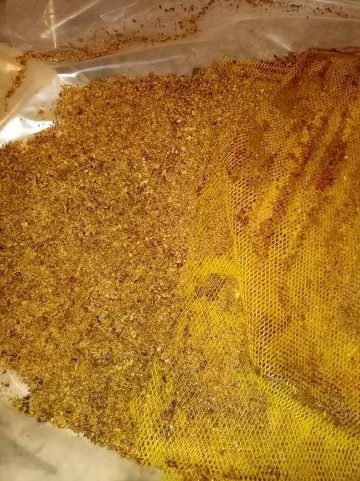 Пчелен прополис - екстра качество