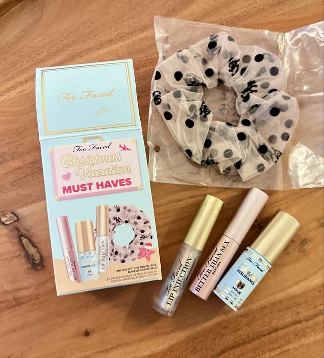 Бази, пудри и спрейове Laura Mercier, Milk, Too Faced, NARS, Mac