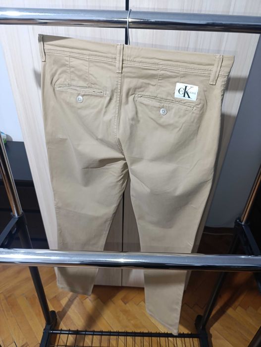 Два мъжки панталона Calvin Klein