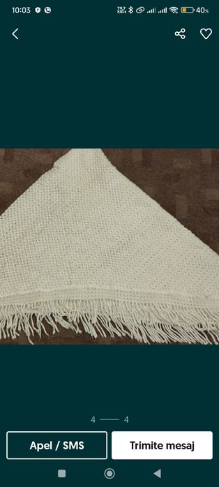 Eşarfă şi şal tricotate albe, preț 40 lei ambele.