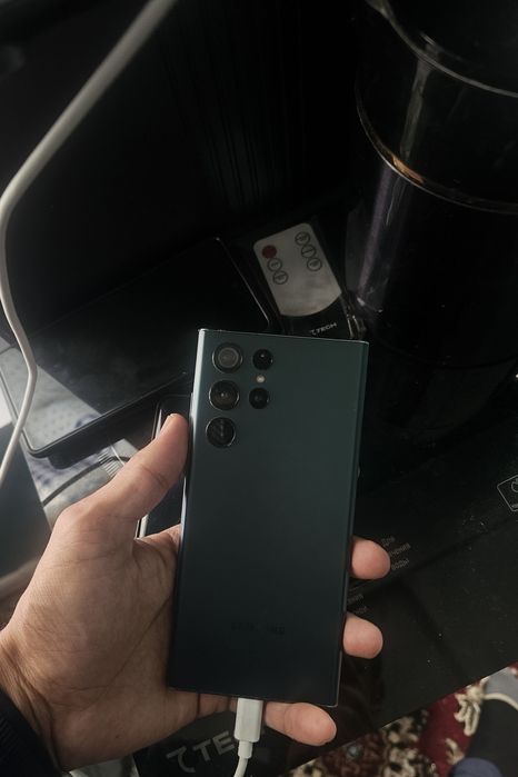 Samsung 22 Ultra  12/256