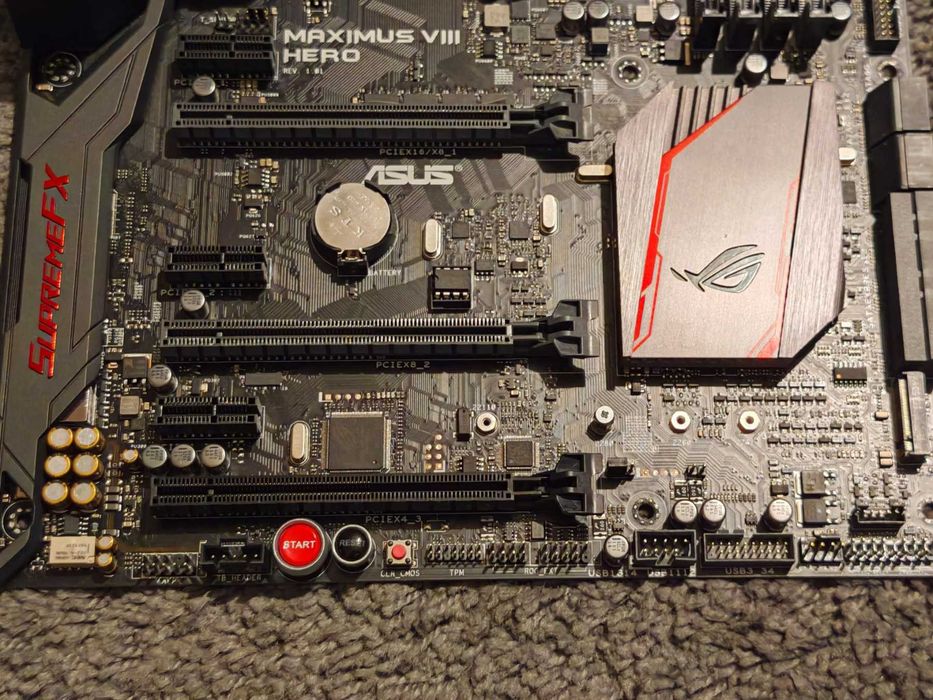 ASUS ROG Maximus VIII Hero + Intel Core i7-6700K, четириядрен (4/4.2GHz]
