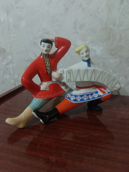 Продаю статуэтки