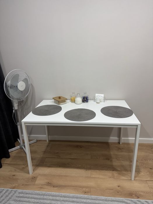 Продам кухонный стол б/у ИКЕА