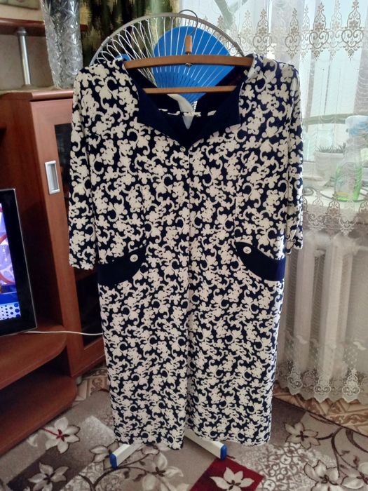Продам женское платье