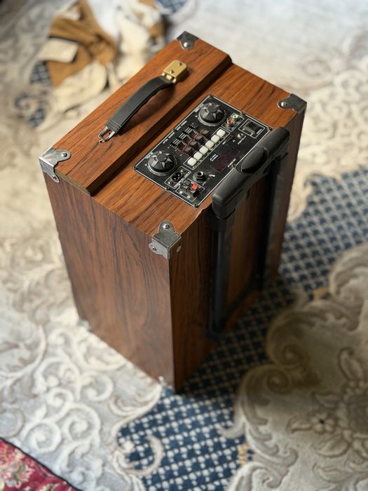 Калонка продадается  awcrowns audio хароший фирма четкый играет басс