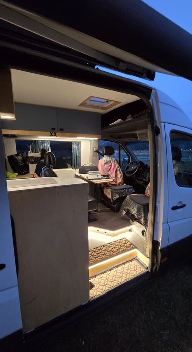 Autorulota Camper Sprinter 4locuri omologata