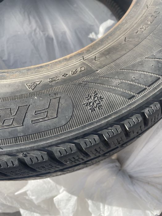 Продам зимние шины