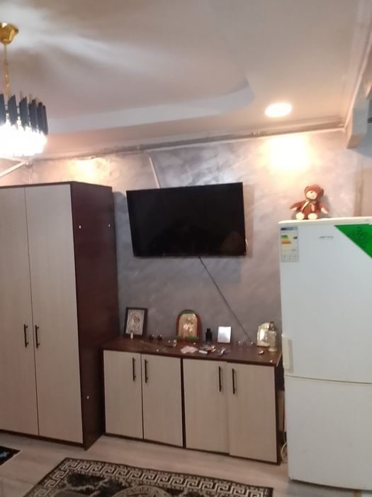 Închiriez carsoniera complet mobilata . Toate utilitățile necesare și funcționale