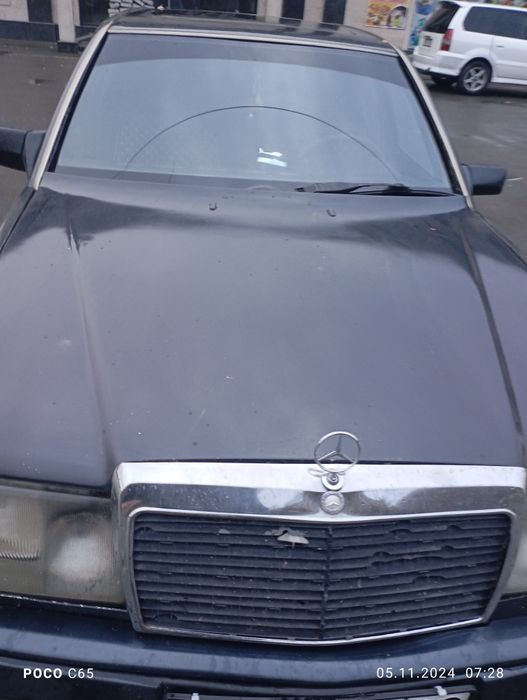 Машина сатылады.