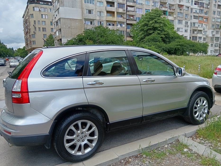 Honda CR-V 2010, бензин