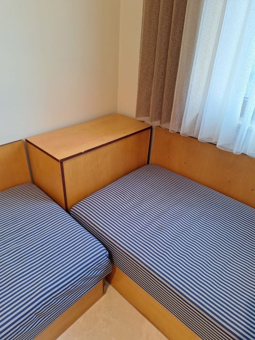 Ъглови легла с матраци 186/80 и ракла