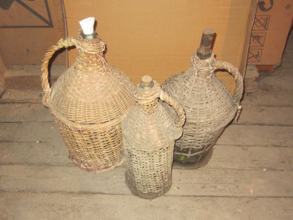 Дамаджани с различна вместимост