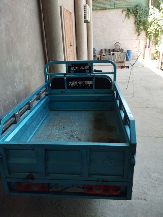 Elektro skuter bu 700kg oladi