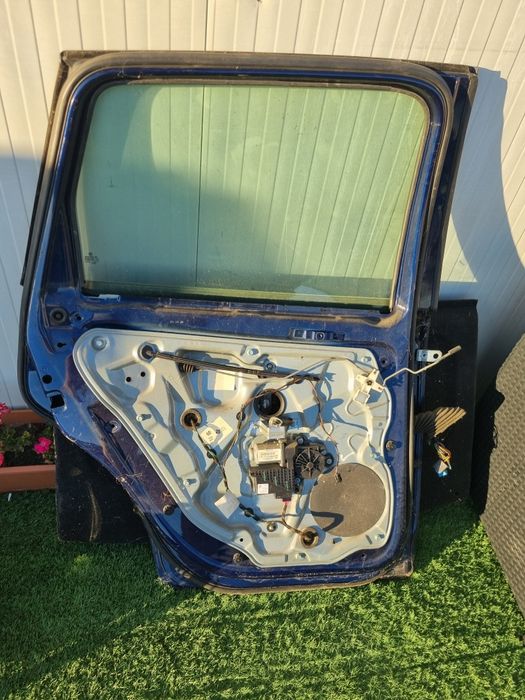 Vand usi Volkswagen Polo 2006
