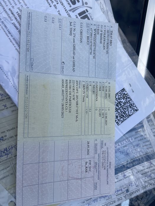 Vând volkswagen eos