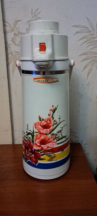 Термос из СССР вакуумный !