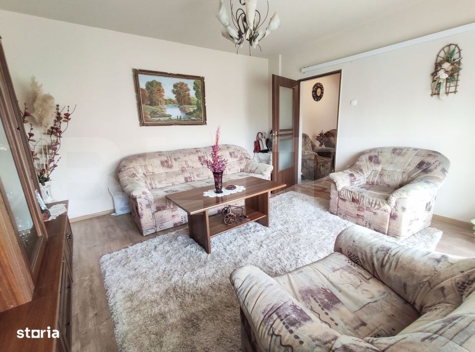 Apartament cu 2 camere decomandate, 52 mp, AC, boxa, renovat, zona Mic