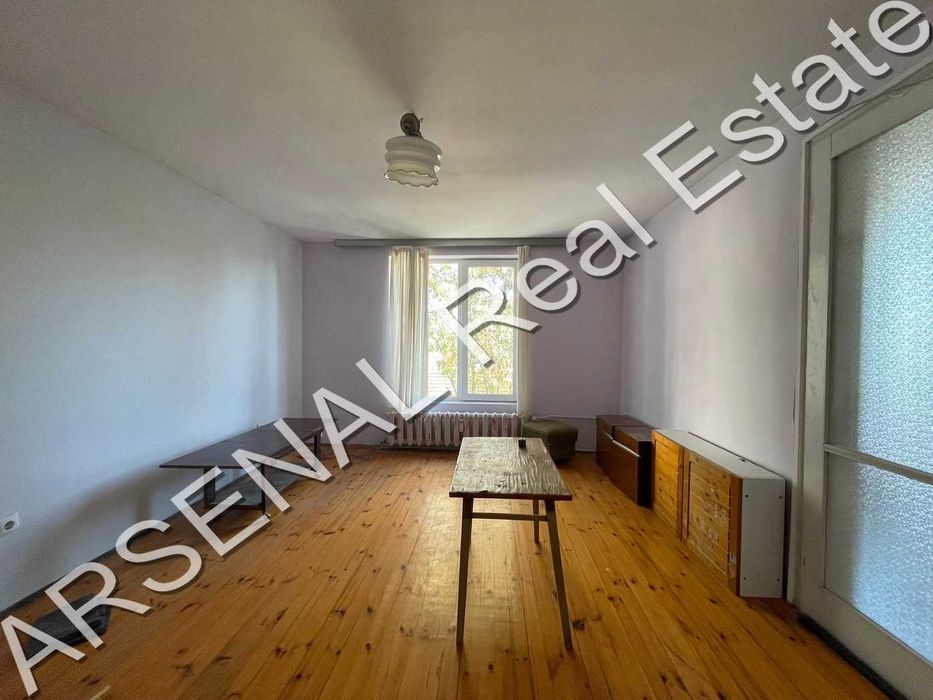 Дава се под наем Етаж от къща в София, Център - 126 кв.м за 500 € - Снимка #3