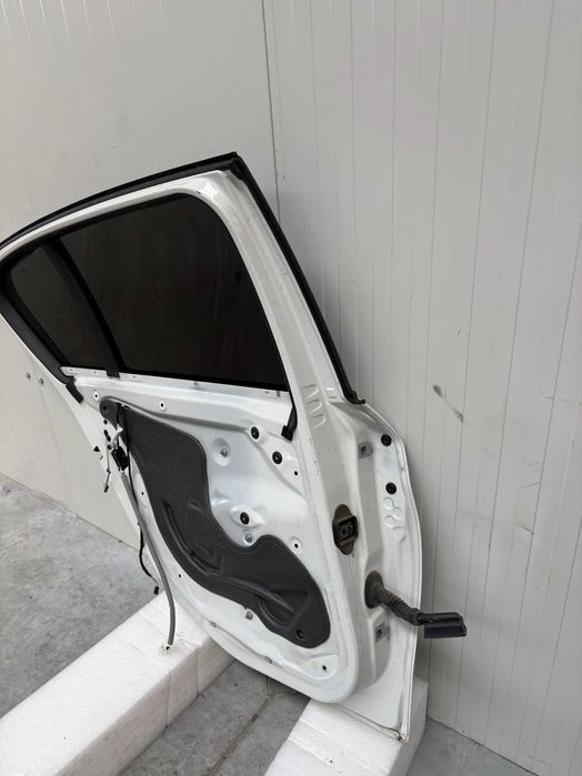 Задна Лява Врата За БМВ 1 Ф20 Ф20ЛЦИ BMW 1 F20 F20LCI