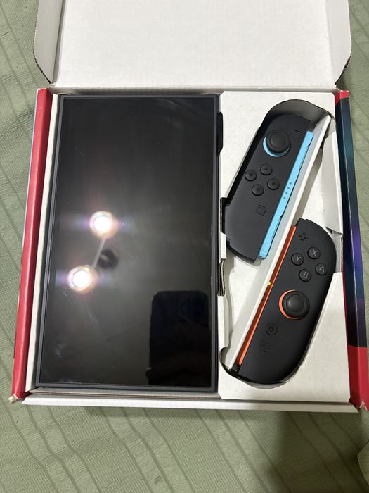 ПРОДАЕТСЯ Nintendo switch2 С ИГРАМИ