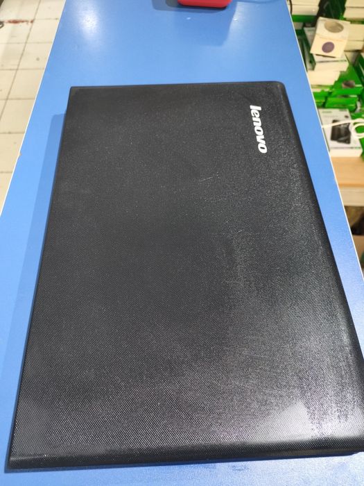 Срочна Lenova cori I5