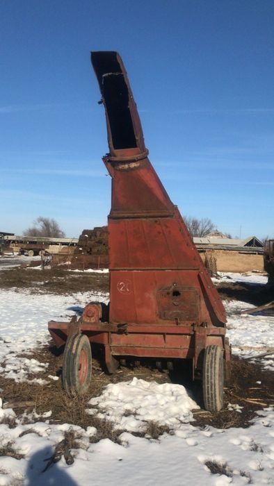 Трактор мтз80,3тележка