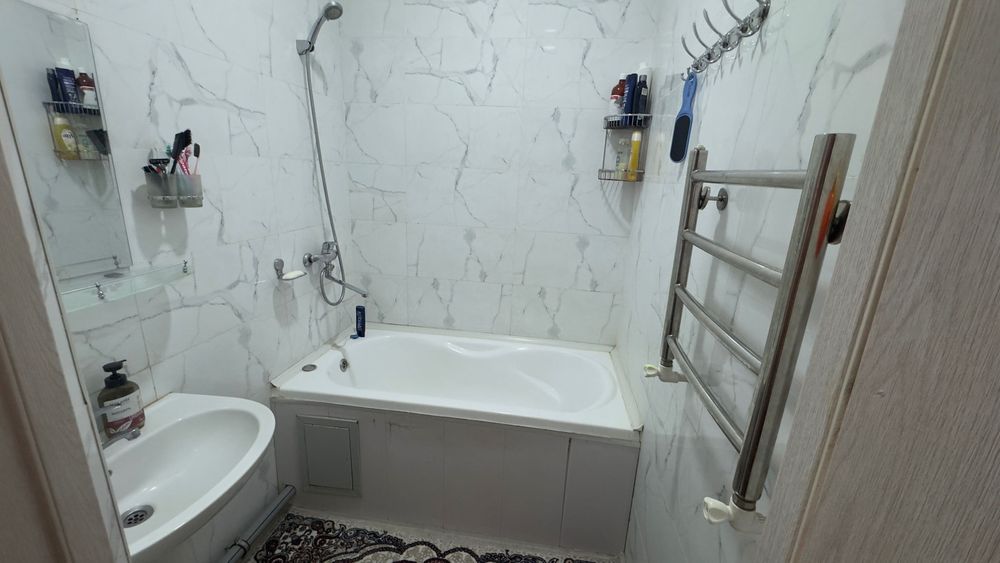 Oʻzimni uyimni sotaman