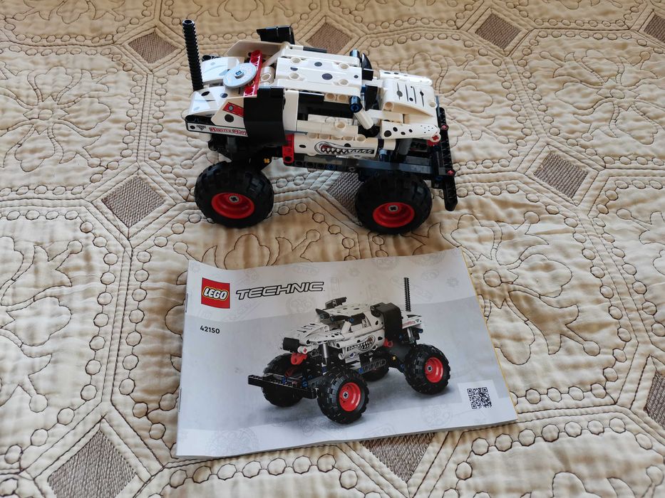 LEGO Technic Monster Jam Monster Mutt далматинец - 42150.