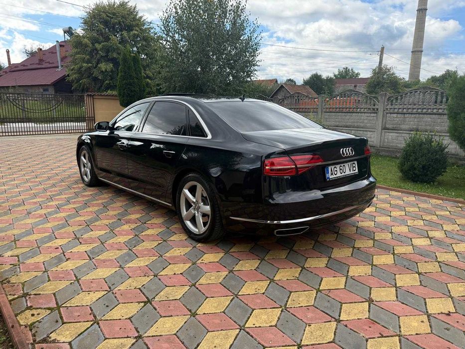 "Vând Audi A8 2015 – preț negociabil,schimb, gata de drum!"