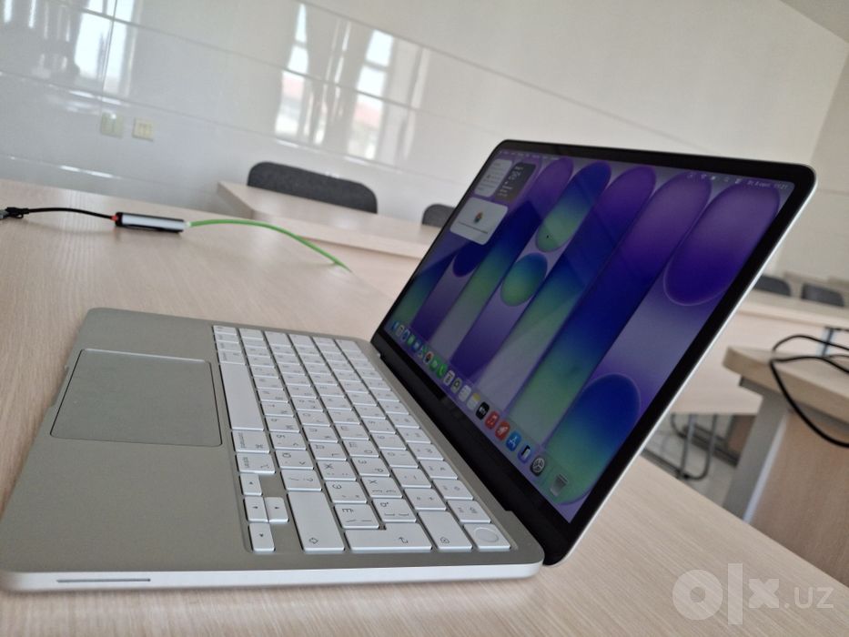 MacBook neo [A18 pro] | [8/512 GB] | Ideal halda
MacBook [Neo] [2026 j