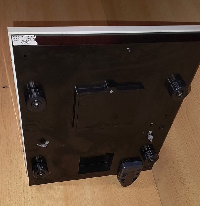 Търговска везна EVL LE1 марка Elicom с лазерен четец