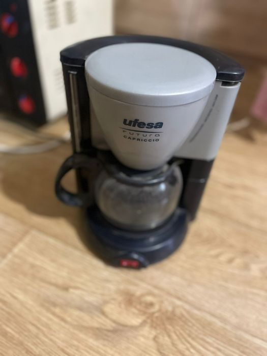 Продам кофеварку