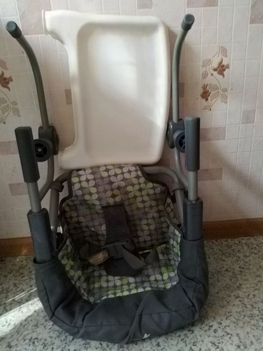 Продам детский стульчик Summer