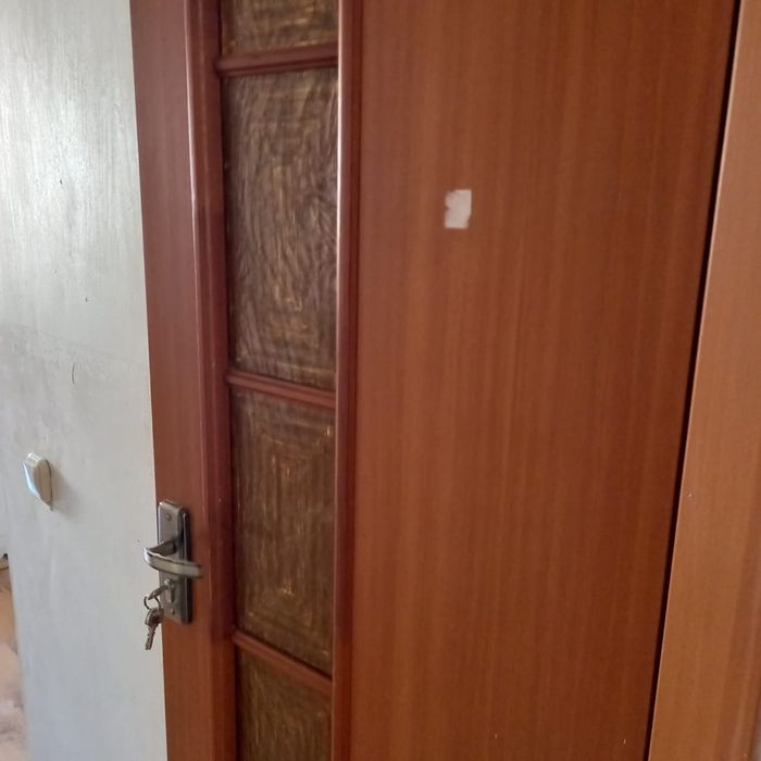 Продам межкомнатные двери